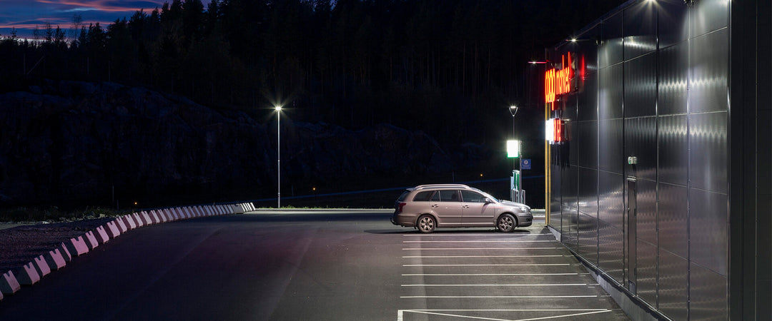 What is the Best Commercial LED Parking Lot Lighting?