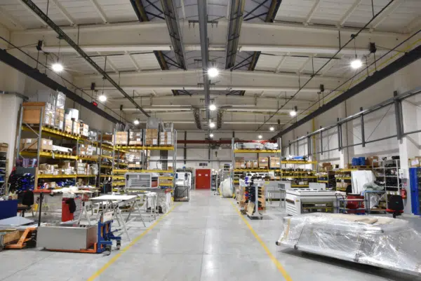 How does ZC Lighting UFO high bay light reshape the standard of space lighting?