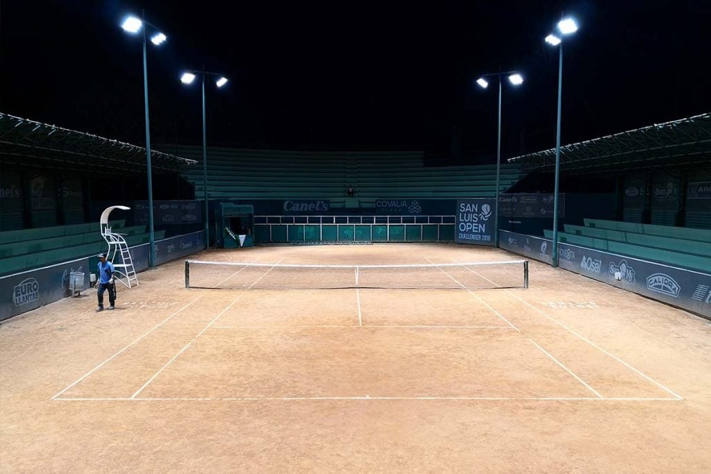 Series FL sports light for tennis court lighting in Mexico
